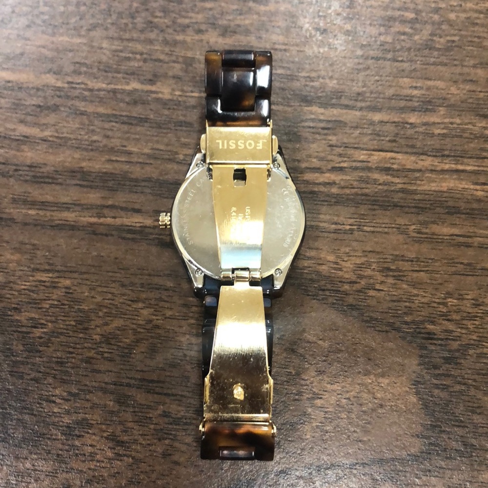 Tortoise Shell Fossil Watch With Bracelet - image 3